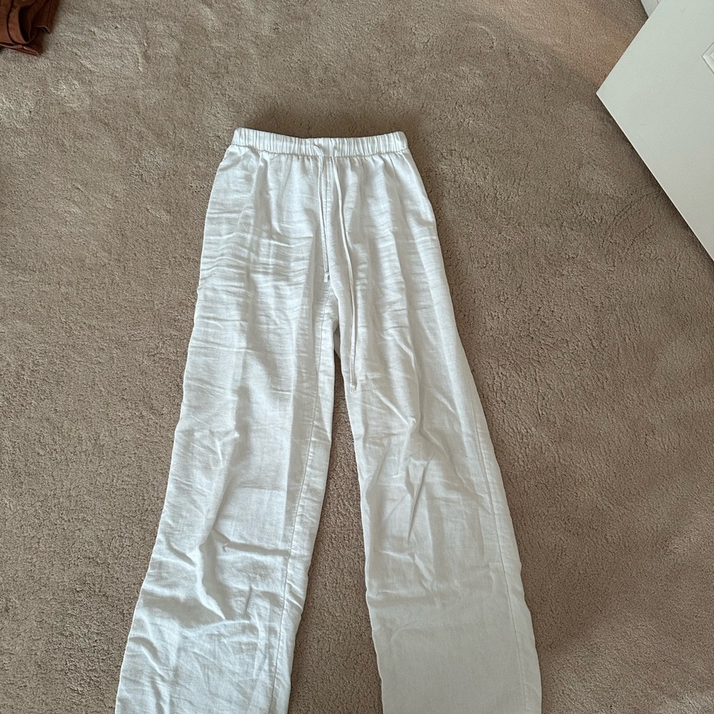 Wilfred Free Cream Linen Pants